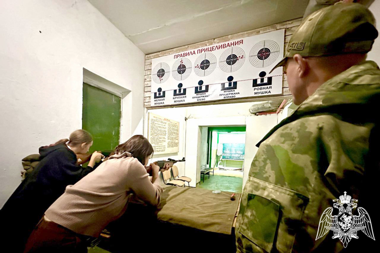 В Крыму завершился сбор для учащихся подшефного класса Росгвардии из Херсонской области