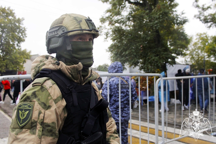 В Херсонской области росгвардейцы приняли активное участие в праздничных мероприятиях 