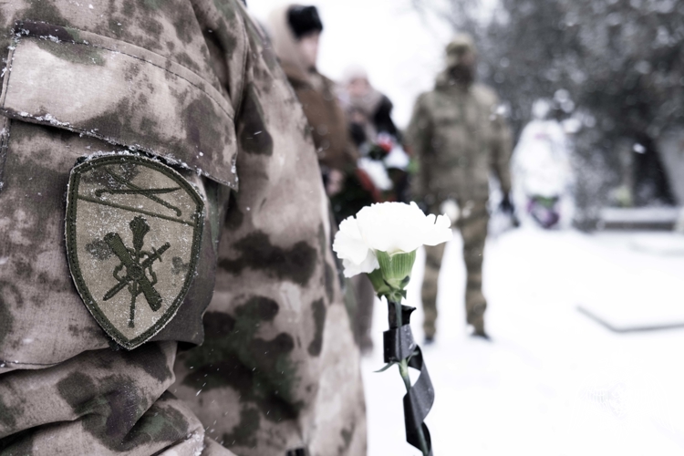 В Херсонской области росгвардейцы почтили память героев Сталинградской битвы
