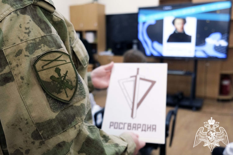 Росгвардейцы прочли пушкинские строки о воинской доблести на литературном вечере в Херсонской области