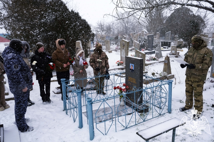 В Херсонской области росгвардейцы почтили память героев Сталинградской битвы