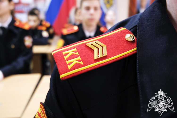 В Херсонской области росгвардейцы объединили кадет двух регионов в преддверии знаковых дат