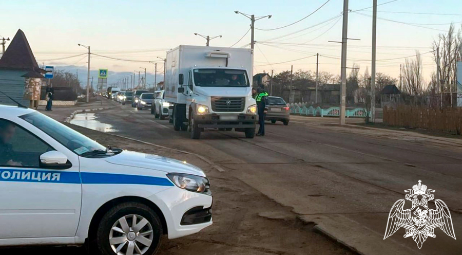 В Херсонской области росгвардейцы оказали силовую поддержку полицейским при проведении профилактического рейда 