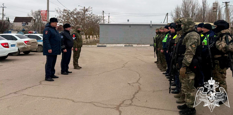 В Херсонской области росгвардейцы оказали силовую поддержку полицейским при проведении профилактического рейда 