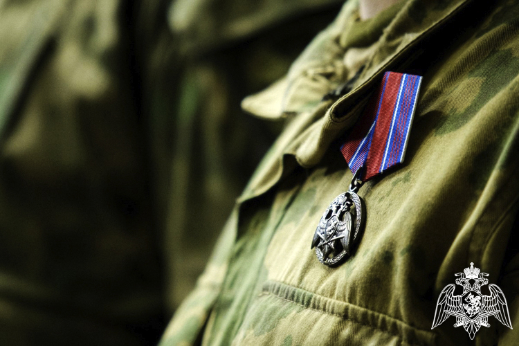 Военнослужащие и сотрудники Росгвардии удостоены ведомственных медалей и наград губернатора Херсонской области