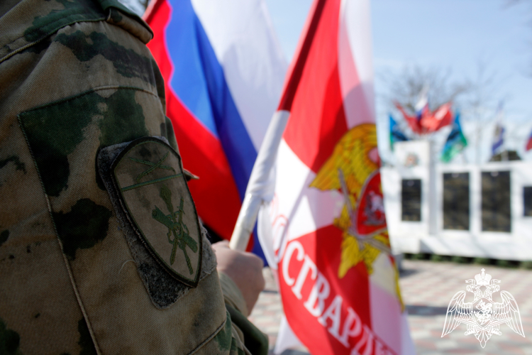 В Херсонской области в День воссоединения Крыма с Россией росгвардейцы возглавили колонну праздничного автопробега