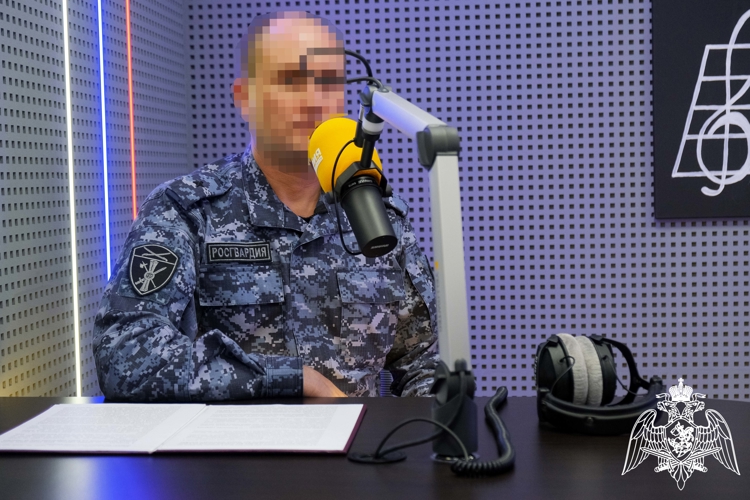 Росгвардеец рассказал в прямом эфире о службе и поддержке жителей Херсонской области