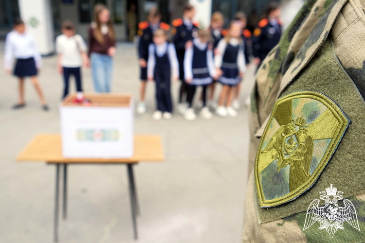 В Херсонской области ученики подшефного класса Росгвардии получили подарки из Уфы