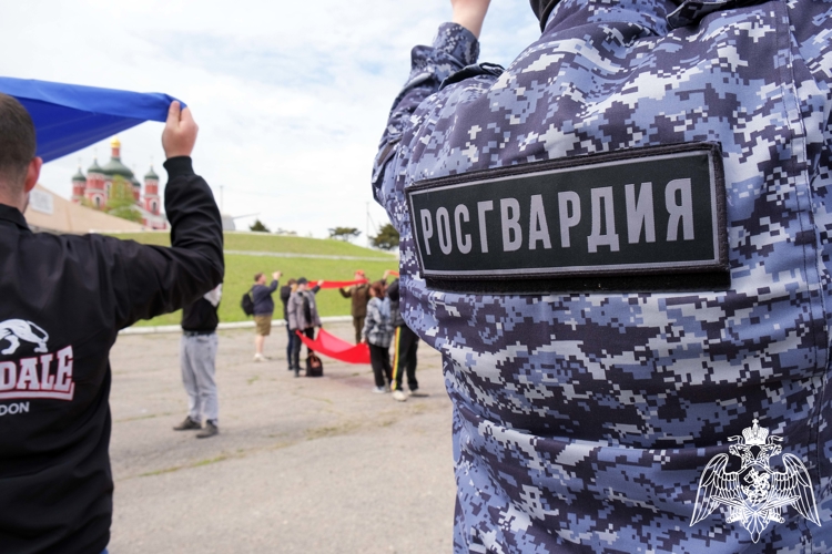 В Херсонской области росгвардейцы стали участниками патриотического флешмоба (ВИДЕО)