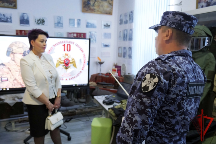 Росгвардейцы представили интерактивную экспозицию в Херсонской области